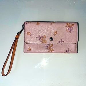 Coach Colorblock Floral Bow Print Triple Small Wristlet